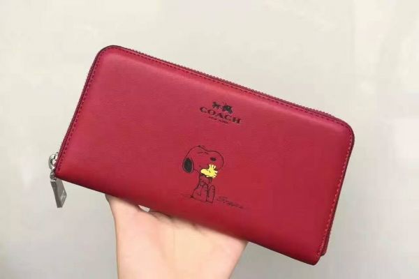 コーチスヌーピーCOACH Snoopyレザー長財布レッドF53773 COACH(コーチ
