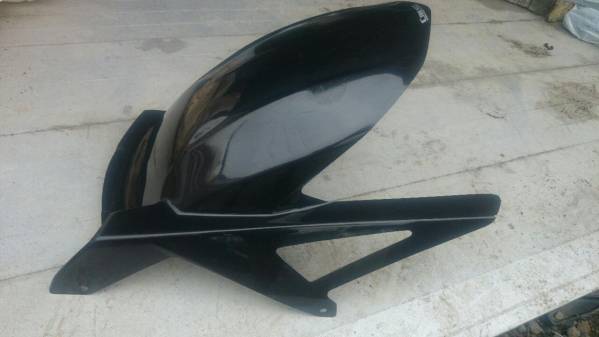 ☆CORECE ZZR1400 リアフェンダー 中古美品 ZZ-R1400 リアフェンダー