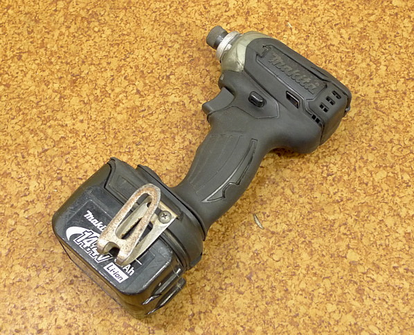 y05】○ HITACHI/日立工機12mm コードレスインパクトドライバ WH 12DH