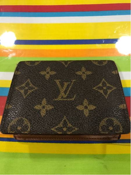 ルイヴィトン パスケース 名刺入れ