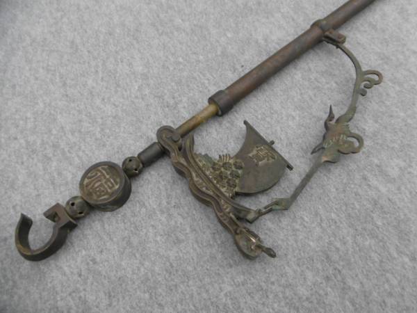 香炉□古い青銅 獅子乗ったり 三つ足 時代物 灰器 火器 お香具 耳付き