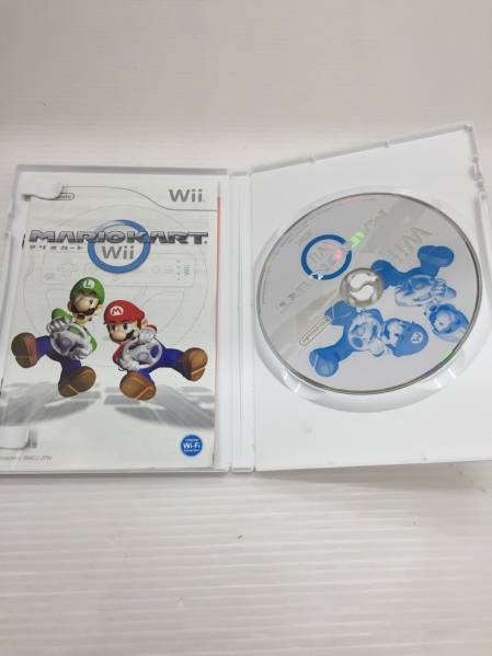 h0256送料無料　Wiiマリオカート Wiiハンドル2個付