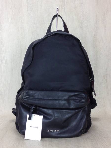 GIVENCHY スタッズ バックパック リュックサック ジバンシー リュック 