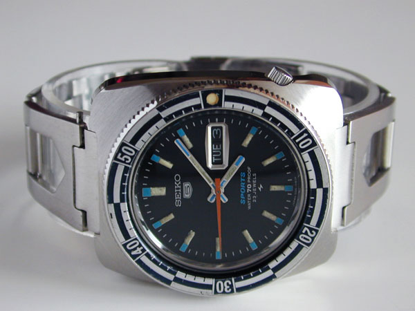 VINTAGE SEIKO 5 SPORTS 自動巻 *OH済み Seiko 5 Sports, a