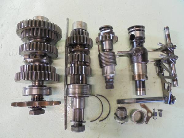 BEET ゼファー400/χ/Z400FX/GP/GPZ400F ポイントカバー BK