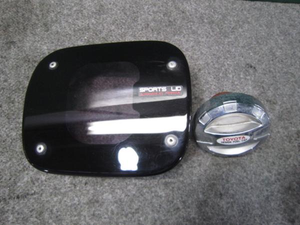 ■カローラフィールダー　NZE121　純正OP　フューエルリッド