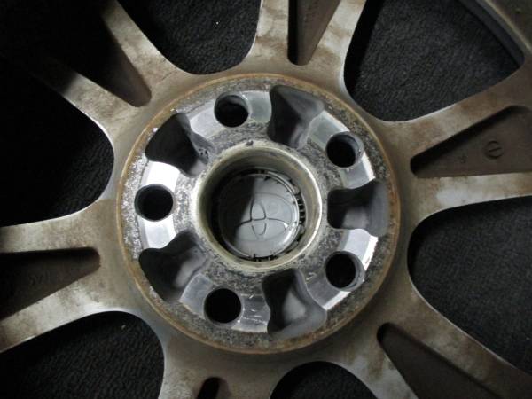20エスティマハイブリッド純正アルミ17×7J+50 スタッドレスに