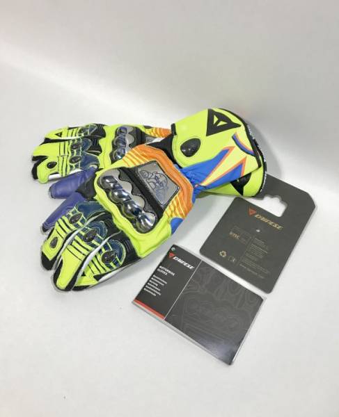 DAINESE レーシンググローブ Mサイズ VR46 ロッシ 新品 ダイネーゼ