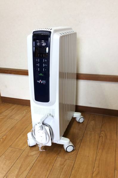 極上美品☆デロンギ オイルヒーター QSD0712-MD オイルヒーター