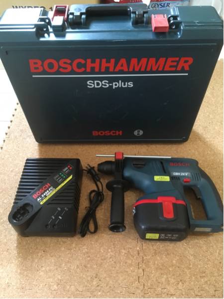 BOSCH ハンマードリルGBH24V