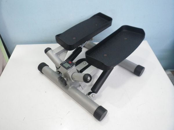 送料無料★メーカー不明 ターンステッパー/健康器具/ダイエット