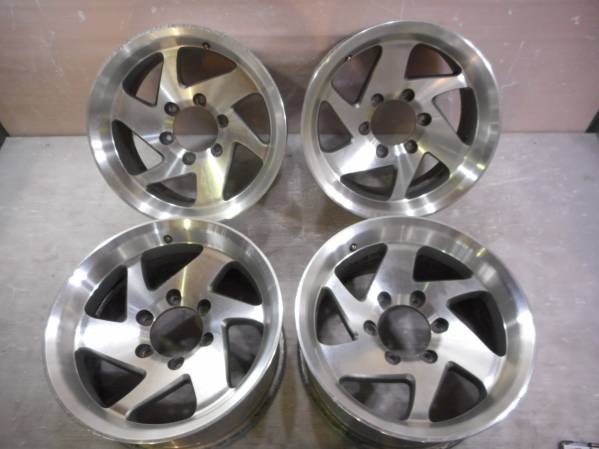 16インチホイールセット 8J +10 PCD139.7 - 6穴