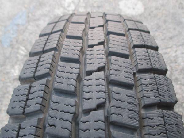 145R12 6PR LT 2020年製 国産 バリ山 スタッドレス 鉄ホイール ♪超バリ山！！145R12 6P.R.LTアルミホイール付き4本♪ ♪超バリ山