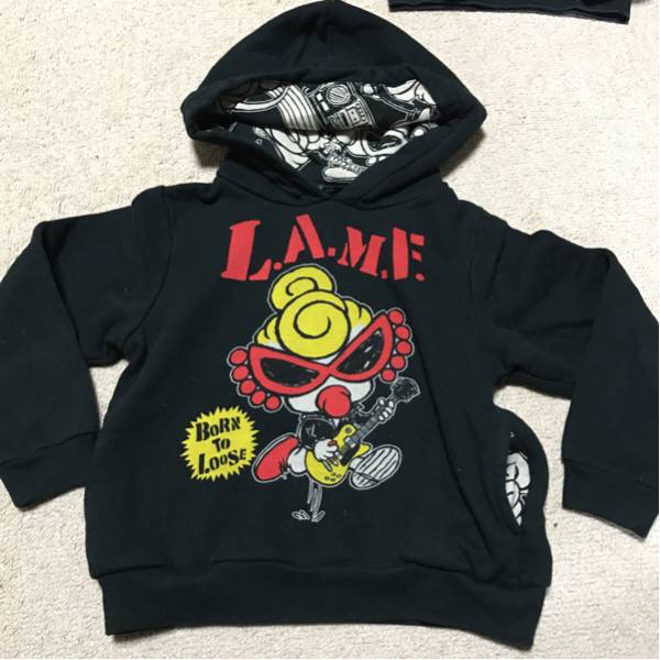 フード付きパーカー 100 美品 確実正規店購入品