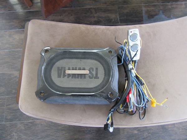 カロッツェリア　サブウーハー　TS-WX11A