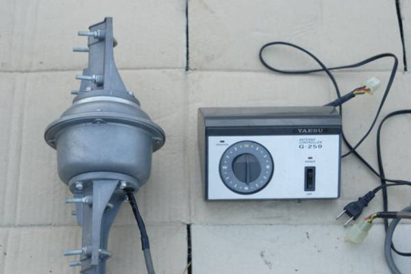 YAESU ヤエス アンテナローテーター G250 ***中古品***