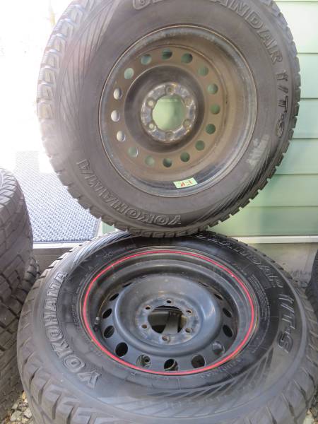 ジオランダースタッドレス　２７５－６５－１７　ＦＪ　ランクル