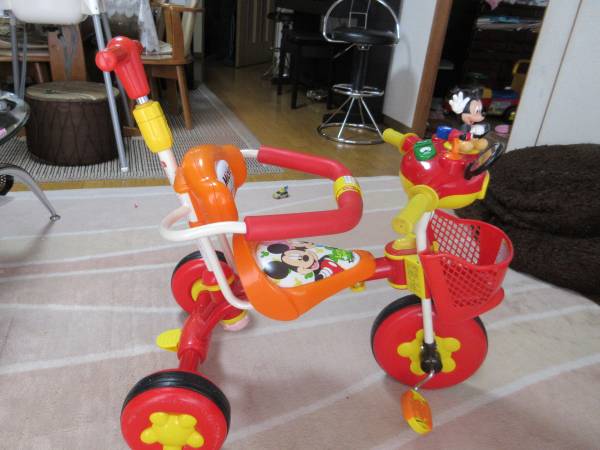 MICKEY&MINNIEの子供用三輪車押し棒つき