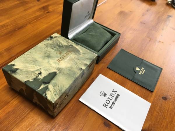 ロレックス純正ボックス 4 箱、保証書、付属品 ブランド腕時計 【公式