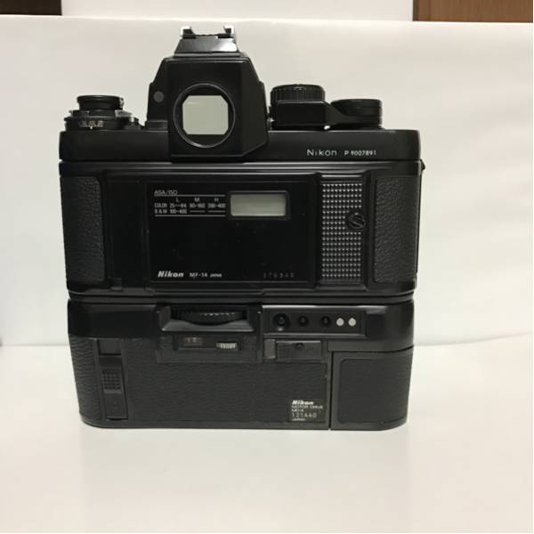 ニコンF3P MD-4 MF-14データバック付き。 Nikon F3 アイレベル 初期型、MD-