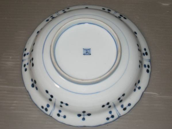 明治 上手 平戸焼 二重角(正)銘『染付山水 輪花 深中