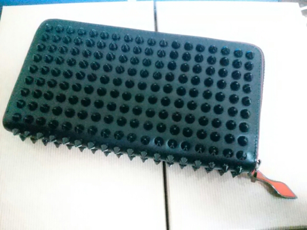 □クリスチャンルブタン□黒 長財布 美品 ウォレット