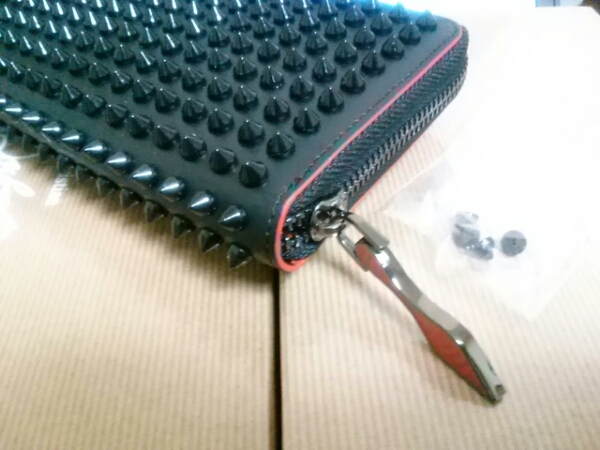 □クリスチャンルブタン□黒 長財布 美品 ウォレット