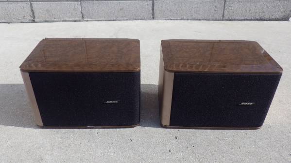 中古　Bose 125 WestBorough スピーカー　ペア 0 BOSE ボーズ スピーカーペア WestBorough（ペア）のご紹介