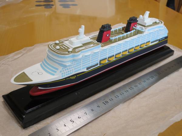 ディズニー クルーズライン 模型 Disney クルーズ客船 マジック号 1