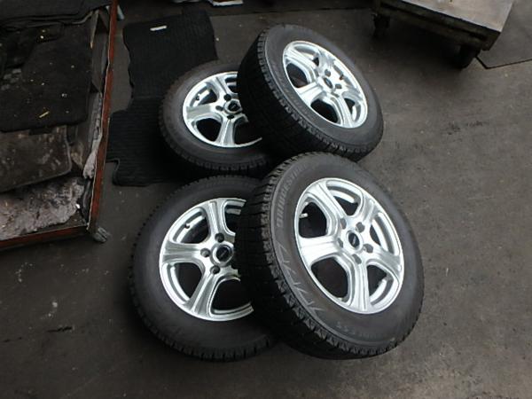 ブリヂストン 15インチ 6J +53 5-114 195/65R15　REV02　バリ山