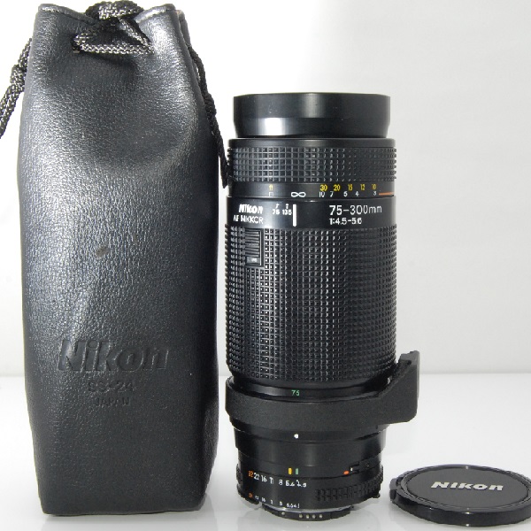銘玉★ニコン Nikon AF 75-300mm超望遠レンズ 三脚座付☆極美129