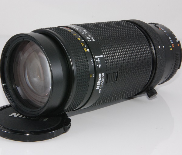 銘玉★ニコン Nikon AF 75-300mm超望遠レンズ 三脚座付☆極美129