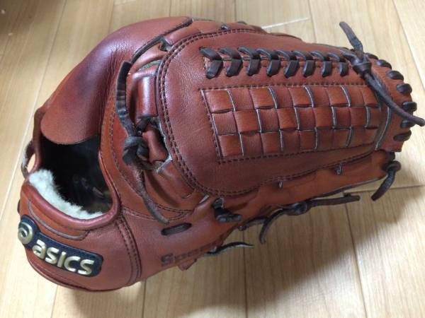 アシックスゴールドステージ硬式投手用グローブ