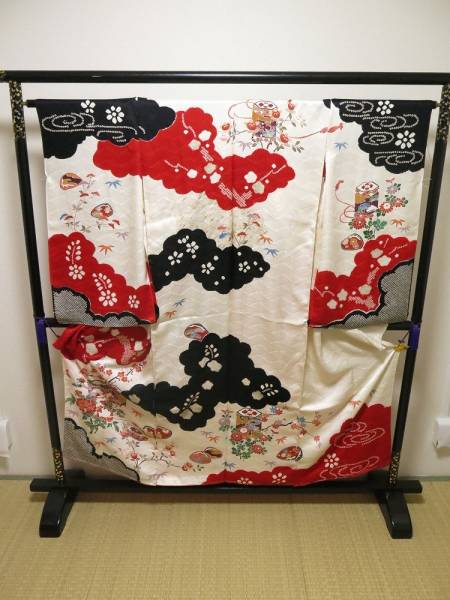 A811-2192●関着/四つ身/七五三/晴れ着/貝桶等/新品/未仕立/正絹