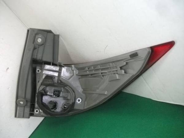 エスティマ ACR50W 左テールランプ