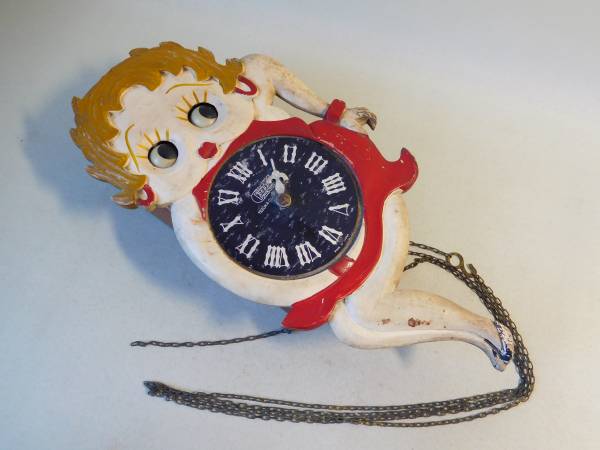 柱時計　ベティちゃん