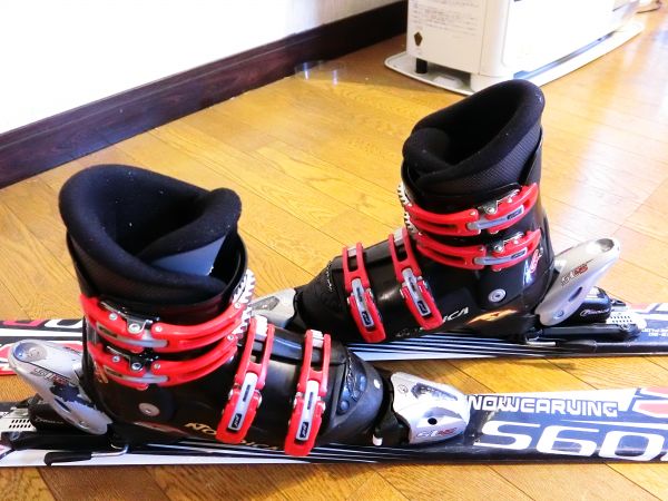 J11 板138/靴22cm キッズ 子供用 snowcarving カーピングスキーセット