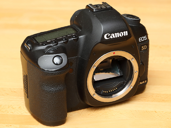 【お買い得】Canon (キヤノン) EOS 5D Mark II ボディ