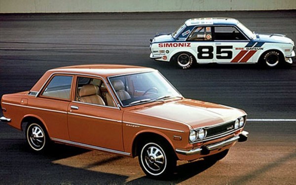 ショックアブソーバー　510 ブルーバード　カヤバ