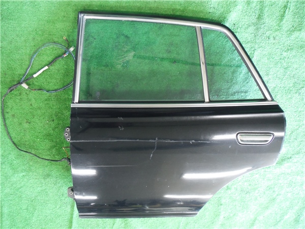 希少 H230 グロリア 2600GX 4ドアセダン 後期 純正 左 後部 ドア LH 内張り付き 旧車 セドリック 230