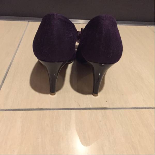 新品未使用 セレブ 淑女 BODY DRESSING Deluxe 23.0 高級感のあるパープルパンプス