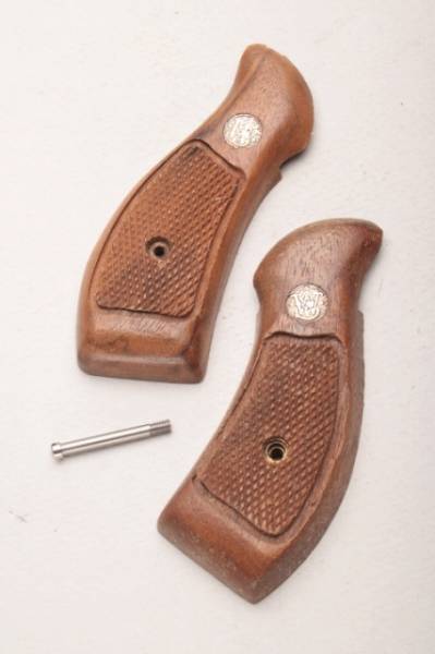 S&W社 kフレーム用木製グリップ S＆W社製 Kフレイム用ターゲットグリップ x351 Kフレーム S&amp
