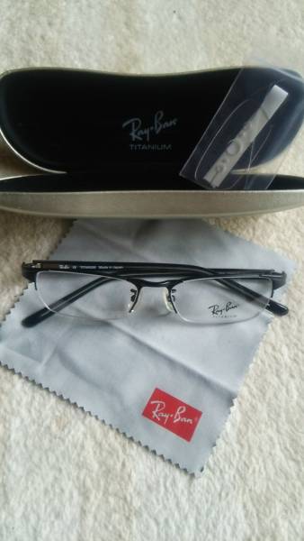 rayban レイバンナイロールフレーム　黒　新品未使用品　チタニウム　専用めがねふき、ケースつき