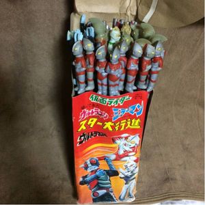当時物◎えんぴつ 8本セット 怪獣 ウルトラマン 仮面ライダー ②