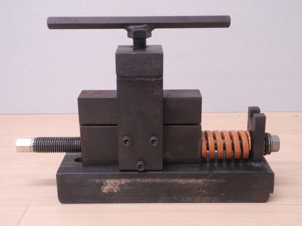 シャフト抜き　GOLF工房KAMOSHITA　 USED ○ ゴルフ工房 KAMOSHITA シャフト抜き工具 ゴルフ道具 交換 万力 業務
