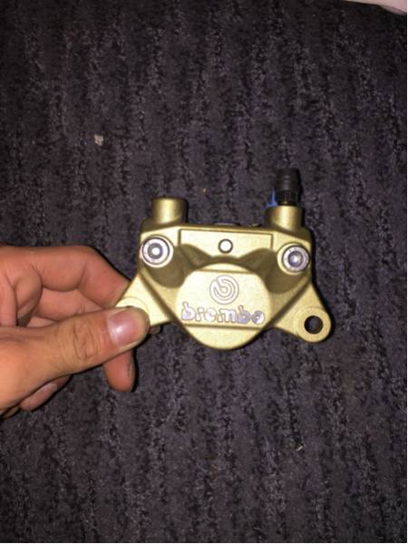 ブレンボ 新品未使用 2POT brembo20.B852.10 ブレンボ 2ポット ラージピストン