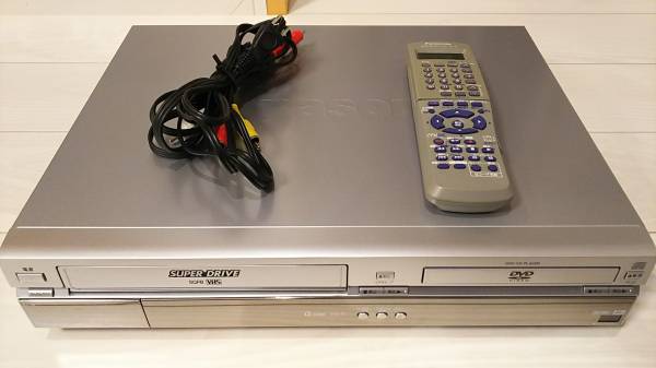 ☆　非常に美品　パナソニック DVDプレーヤー一体型Hi-Fiビデオ NV-VHD1 VHS　リモコン付き　訳アリ品　☆