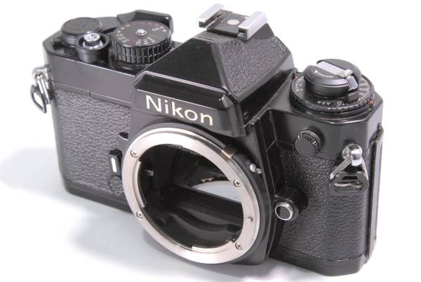 驚きの破格値，定番人気 Nikon ニコン FE ブラック ボディ フィルム