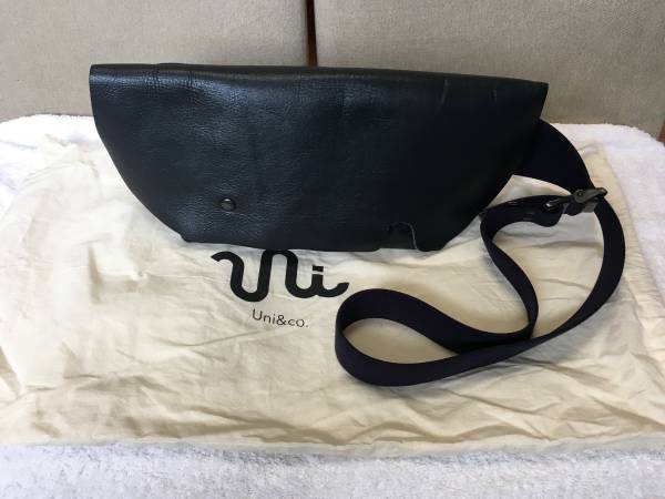メッセンジャーバッグ(Uni&co.) ユニアンドコー DARK NAVY （XS) 美品