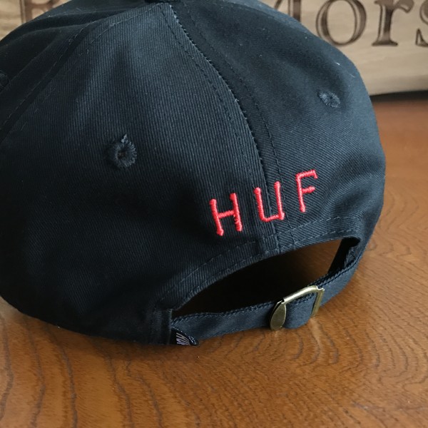 新品 HUF ハフ　ロゴキャップ【BLK×RED】